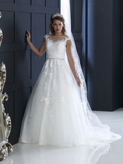 Looking For Bridal Wedding Dresses & Gowns in Berkshire?