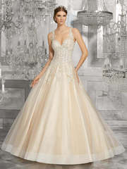 Shop Spectacular Wedding Dresses in London