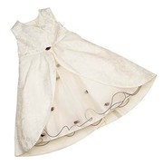 Give Affordable Girls Christening Outfits to Your Daughter for Baptizi